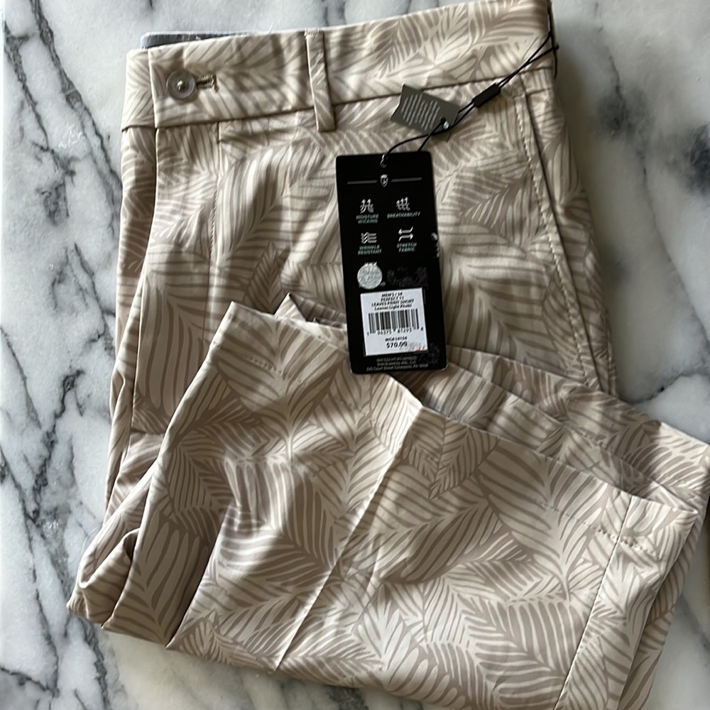 Walter Hagen Leaf Print Golf Shorts